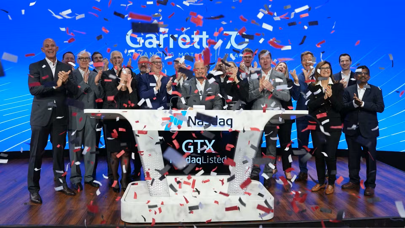 1762765421677768.png Garrett-Leadership-Team-At-Nasdaq-Bell-Ringing-70-Years-1.png